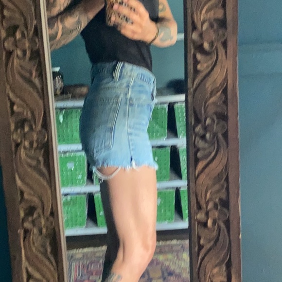 VINTAGE Levi’s Orange Tab Distressed Jean Shorts size 25 - Picture 9 of 11